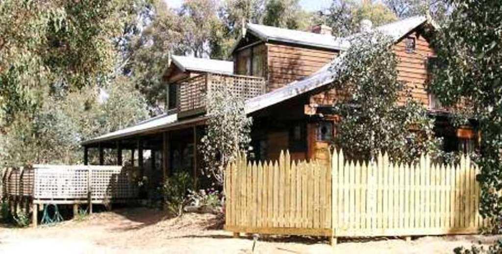 Moonbeam Cottages & Rainbow Cafe Moonambel Exterior photo